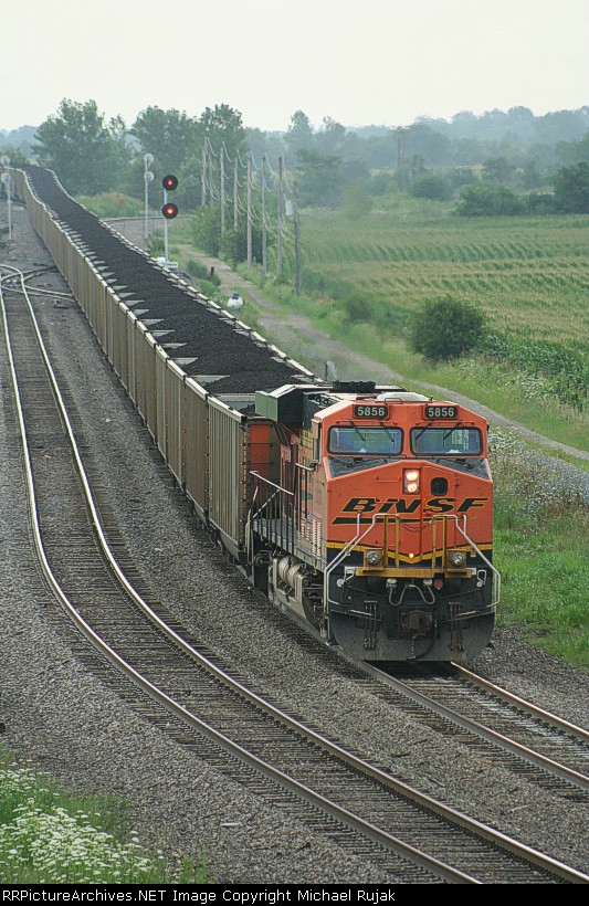 BNSF 5856